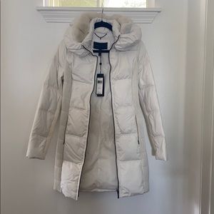 BCBG Down Jacket fur trim puffy new winter coat